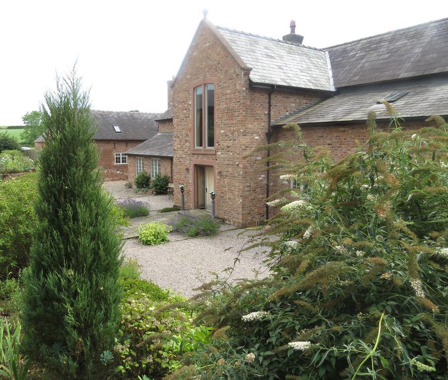 Rock Farm Bed & Breakfast Tarporley Exterior photo